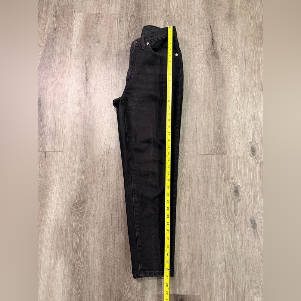 Levi's Vintage Women's High Rise Tapered leg Black Jeans Made In USA from 1997 - Picture 7 of 9